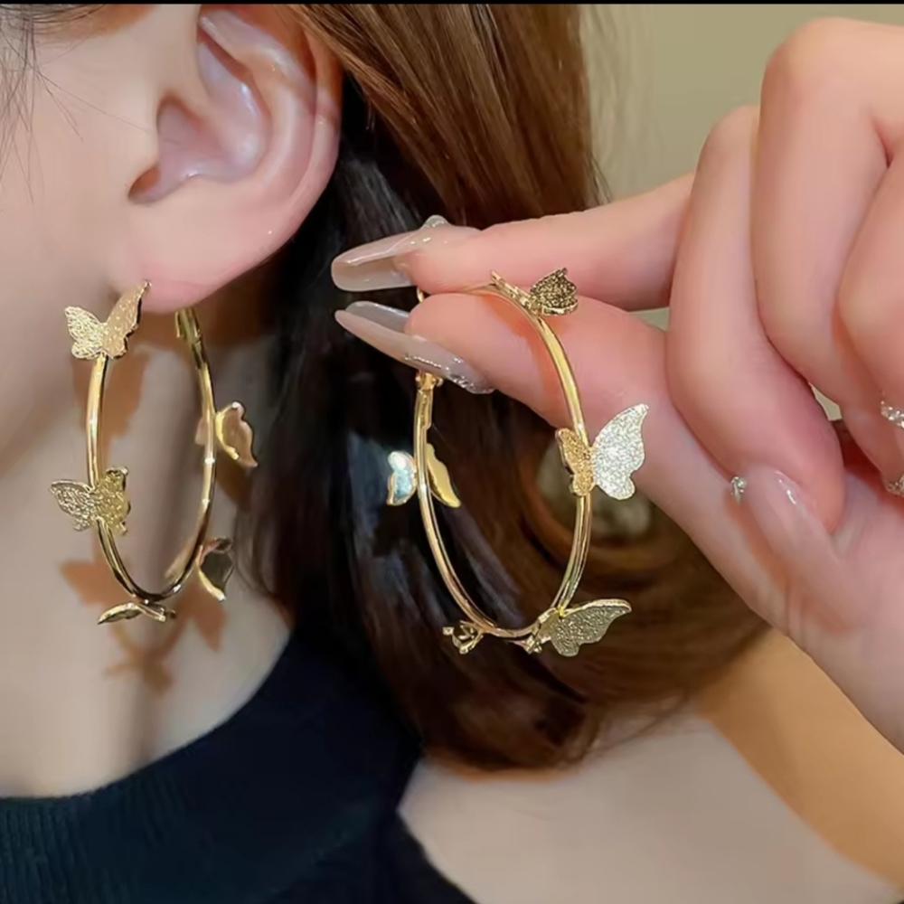 NEW GOLD BUTTERFLY HOOP EARRING